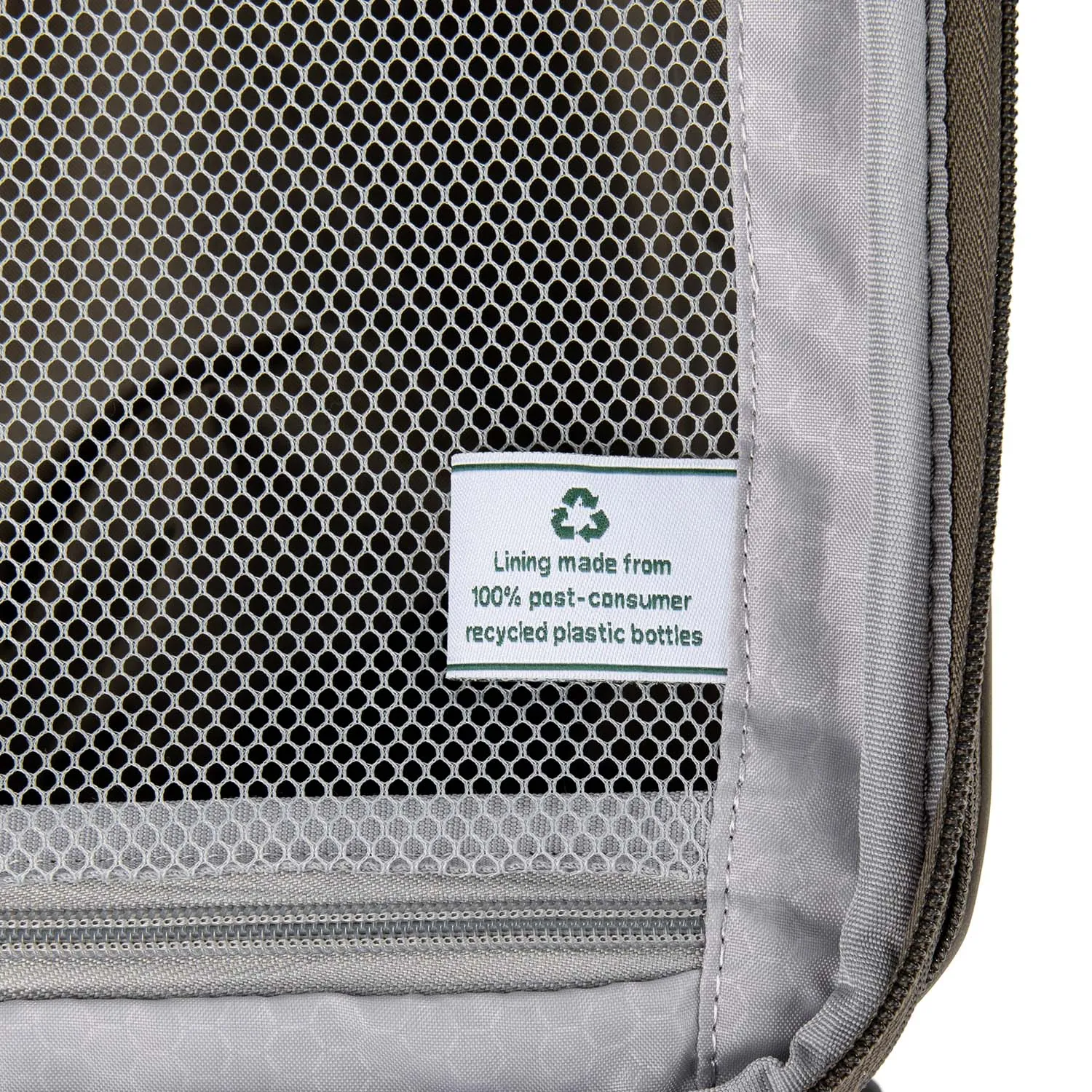Maxlite® Air Compact Carry-On / Large Check-in Hardside Expandable Spinner Luggage Set