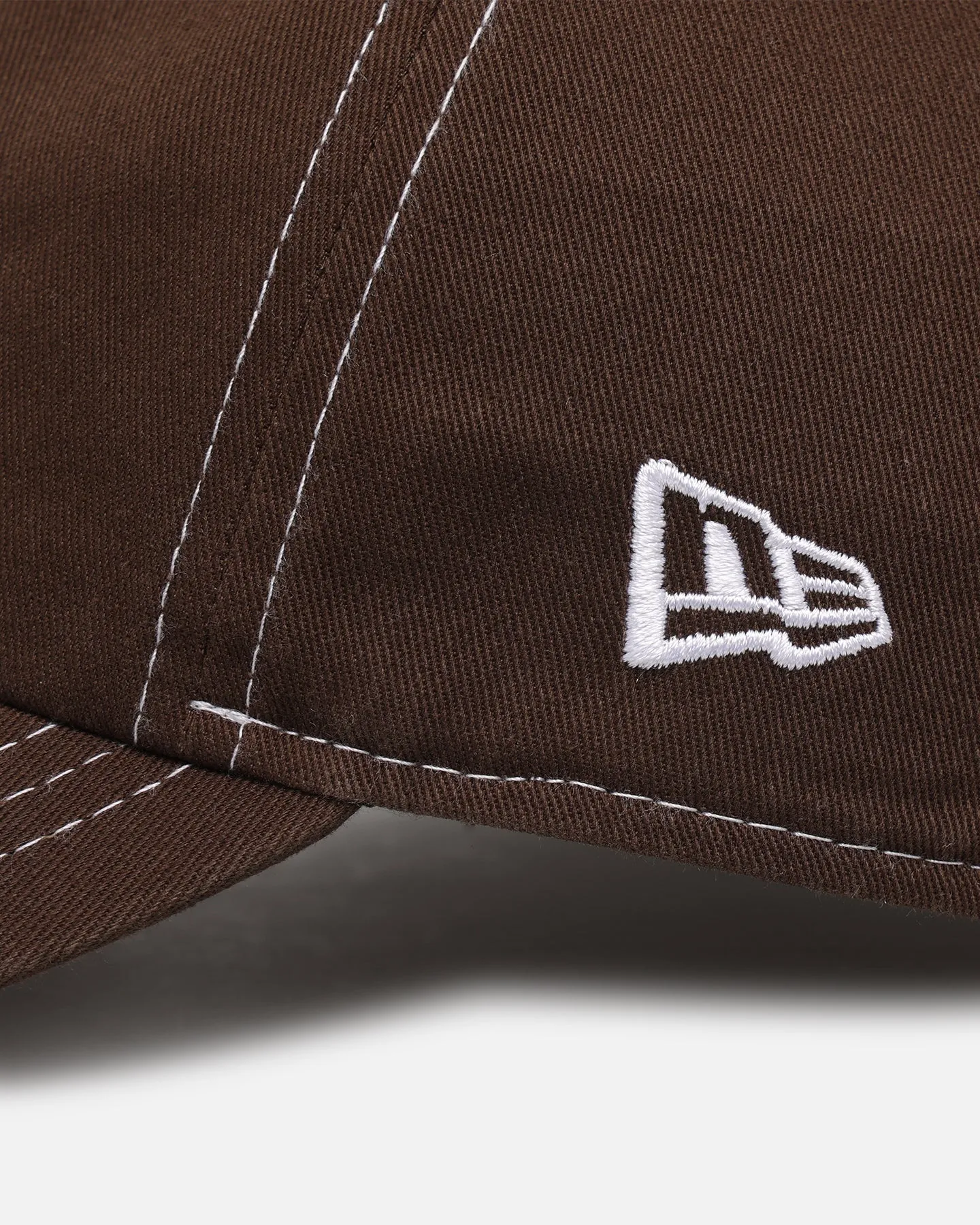 New Era Branded Casual Classic Strapback Walnut