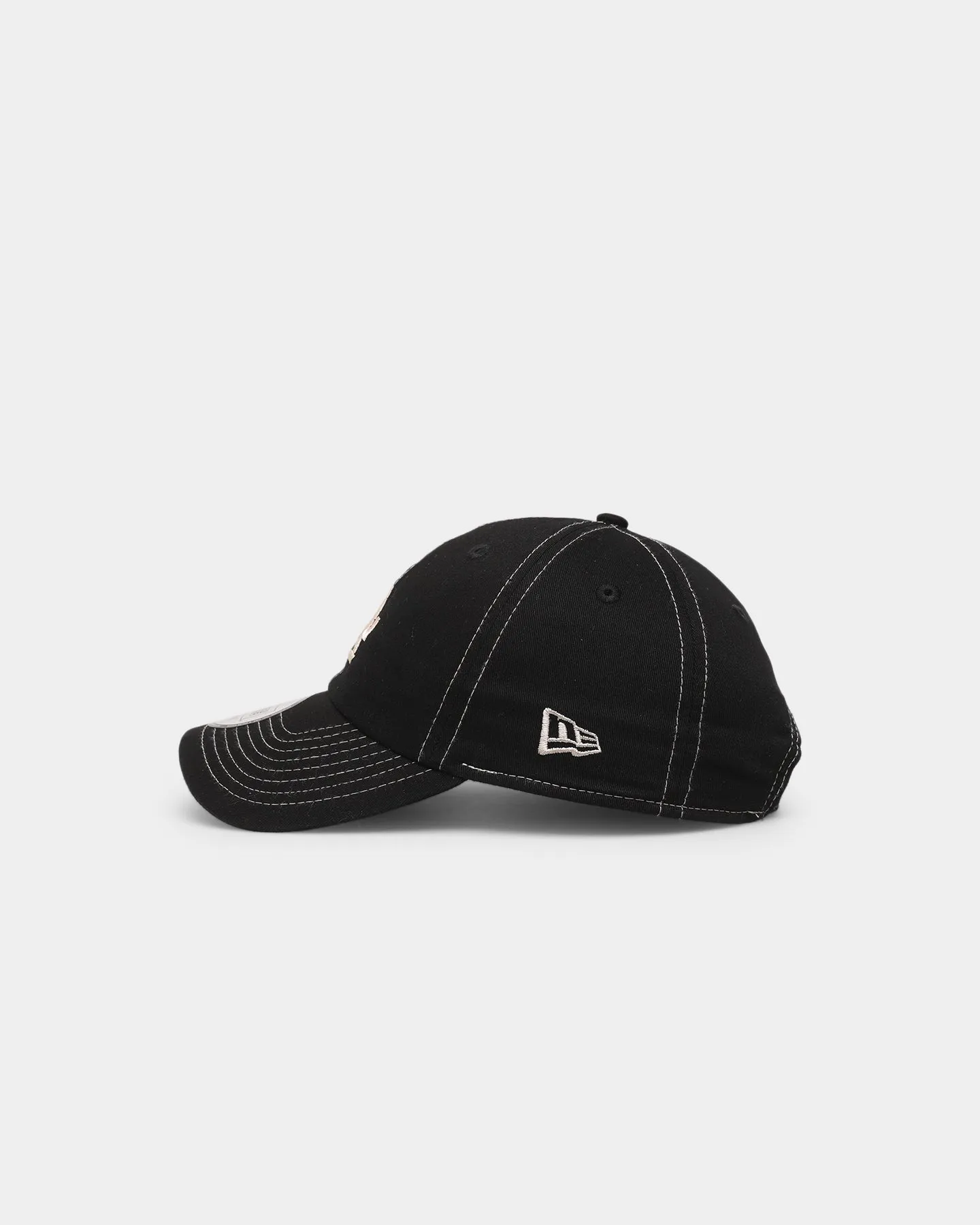 New Era Los Angeles Dodgers 'Black Contrast' Casual Classic Strapback Black/Stone