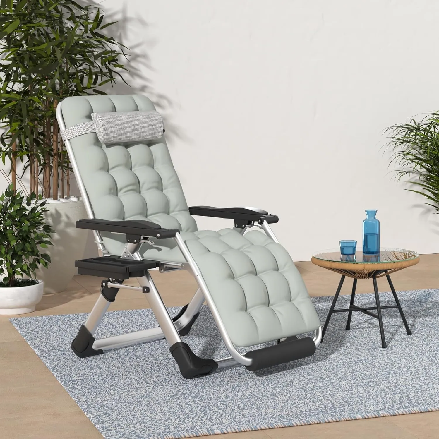 Padded Folding Deck Chair with Aluminum Frame – Comfortable and Durable