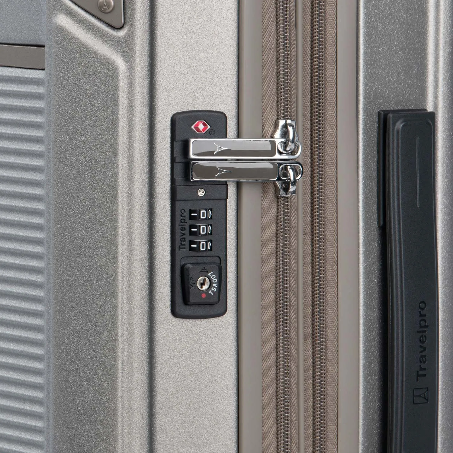 Platinum® Elite Carry-On / Medium Check-in Hardside Luggage Set