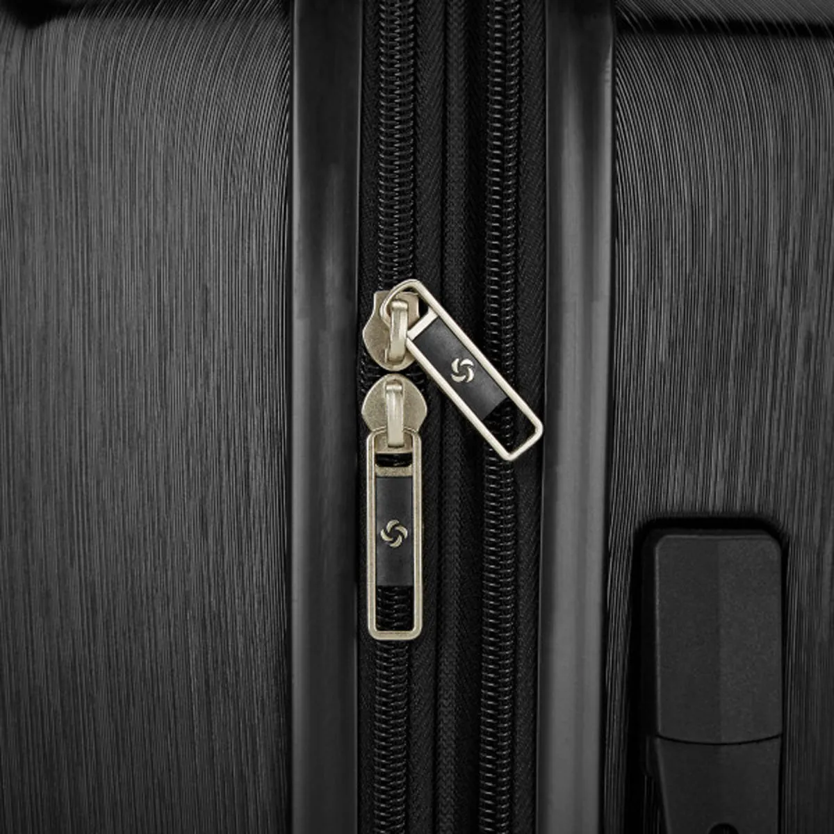 Samsonite Alliance SE Carry On Spinner