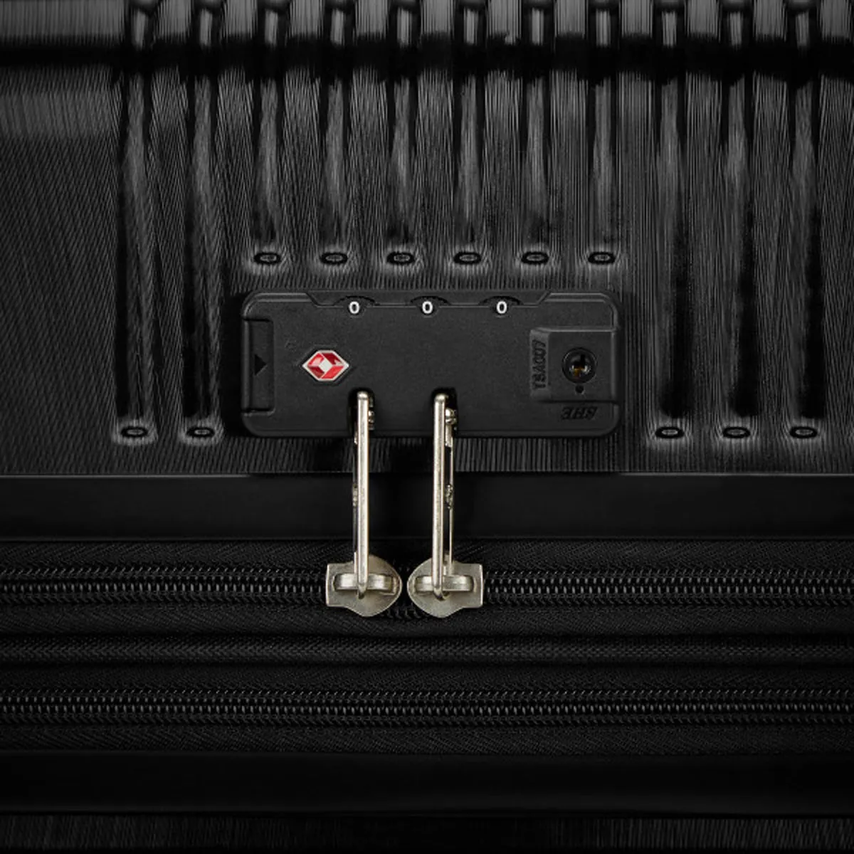 Samsonite Alliance SE Carry On Spinner