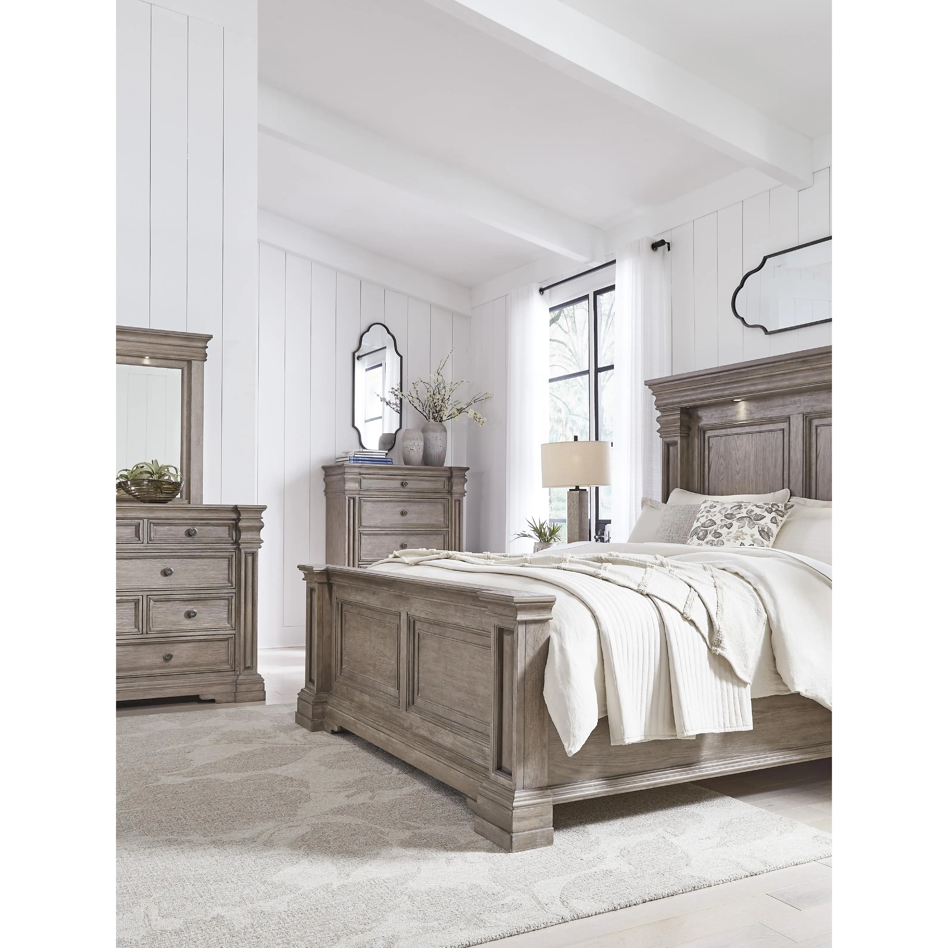 Signature Design by Ashley Blairhurst King Panel Bed B916-58/B916-56/B916-97